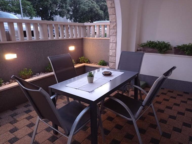 Dariana * Makarska