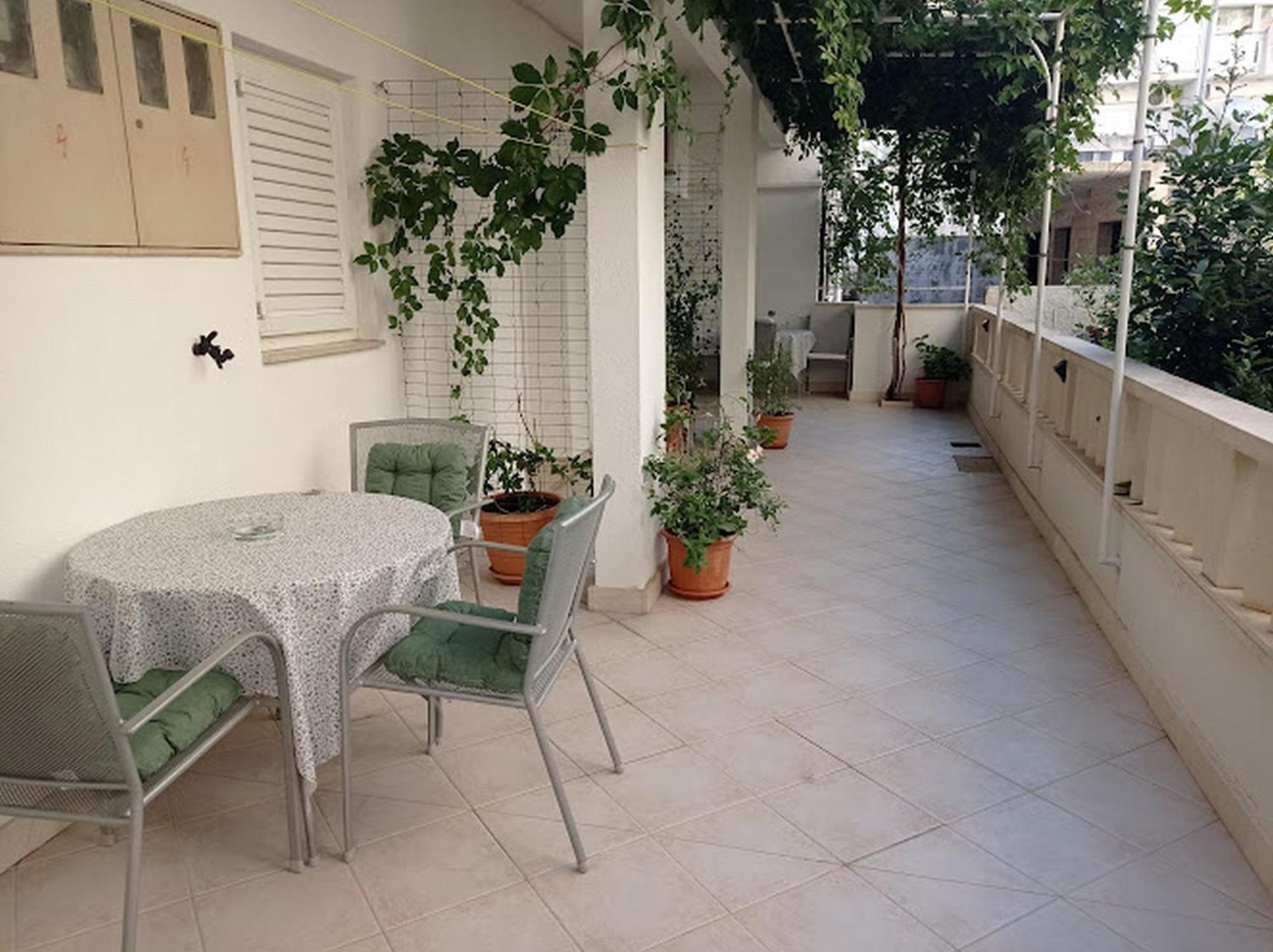 Dariana Apartma Makarska